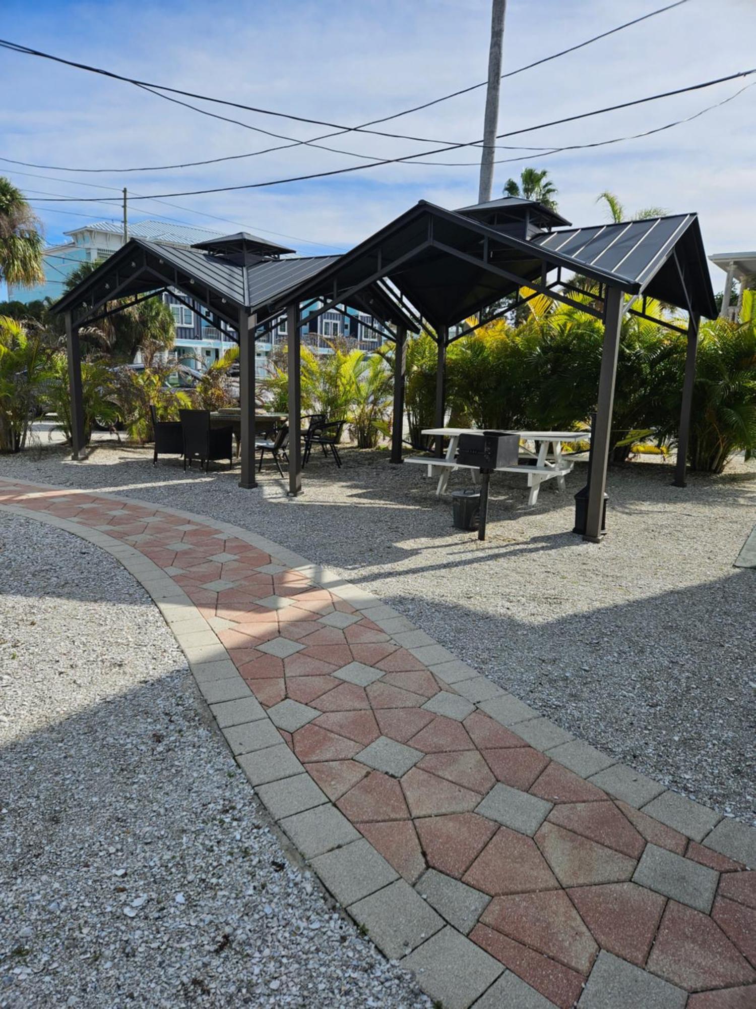 Oasis Palms Resort 圣徒皮特海滩 外观 照片
