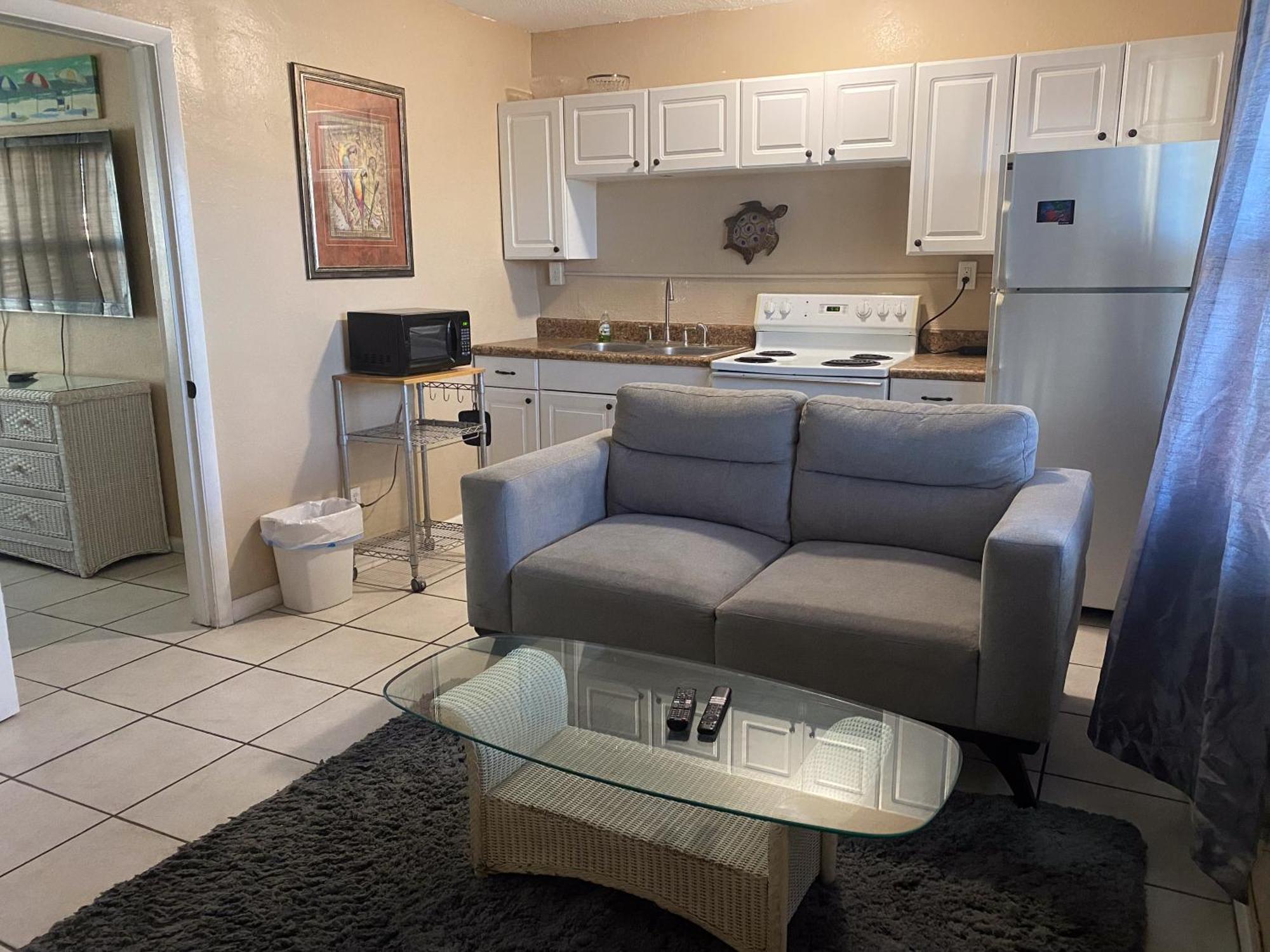 Oasis Palms Resort 圣徒皮特海滩 外观 照片